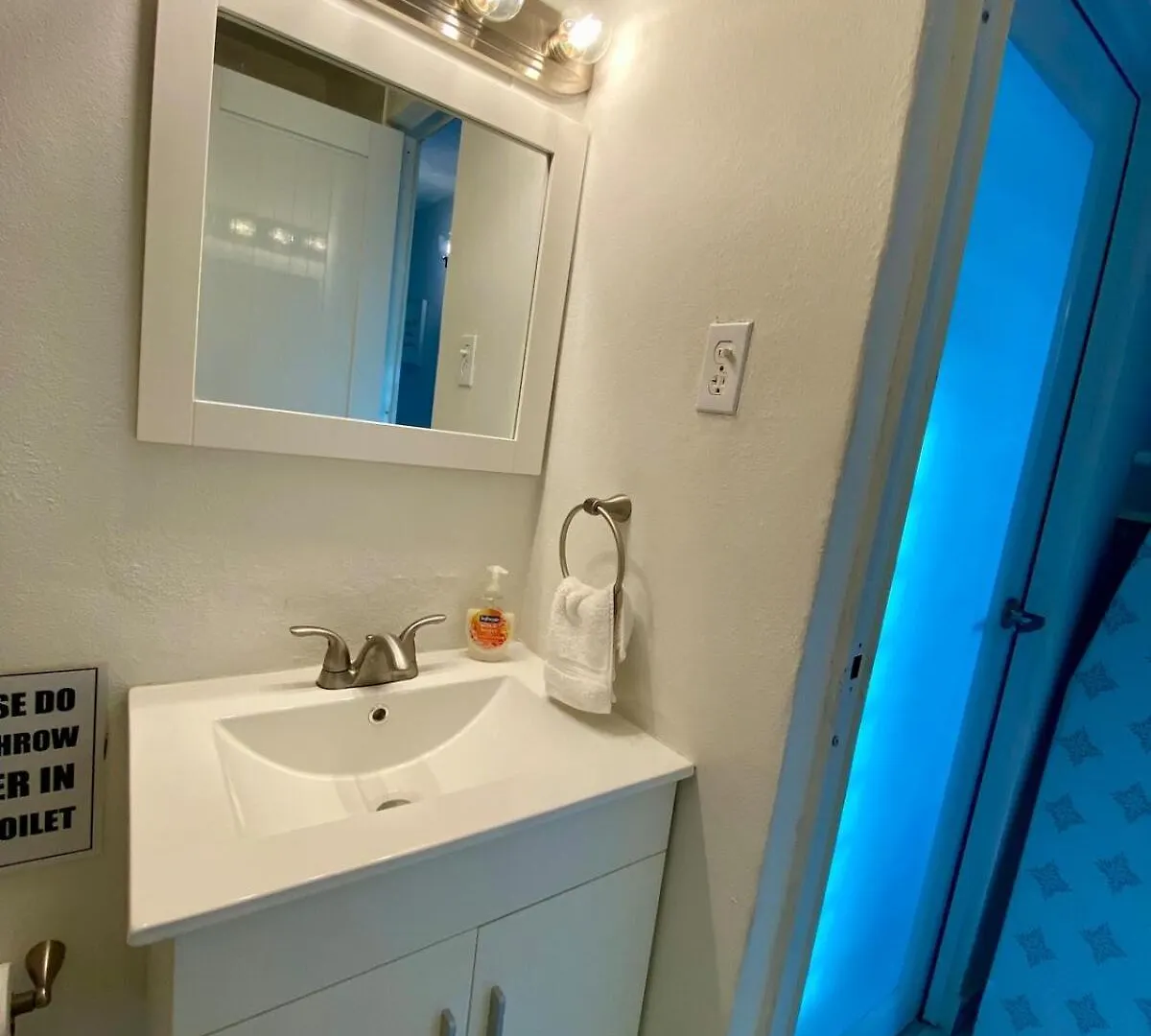 Modern Family Home 5 Minutes From Beach Toa Baja